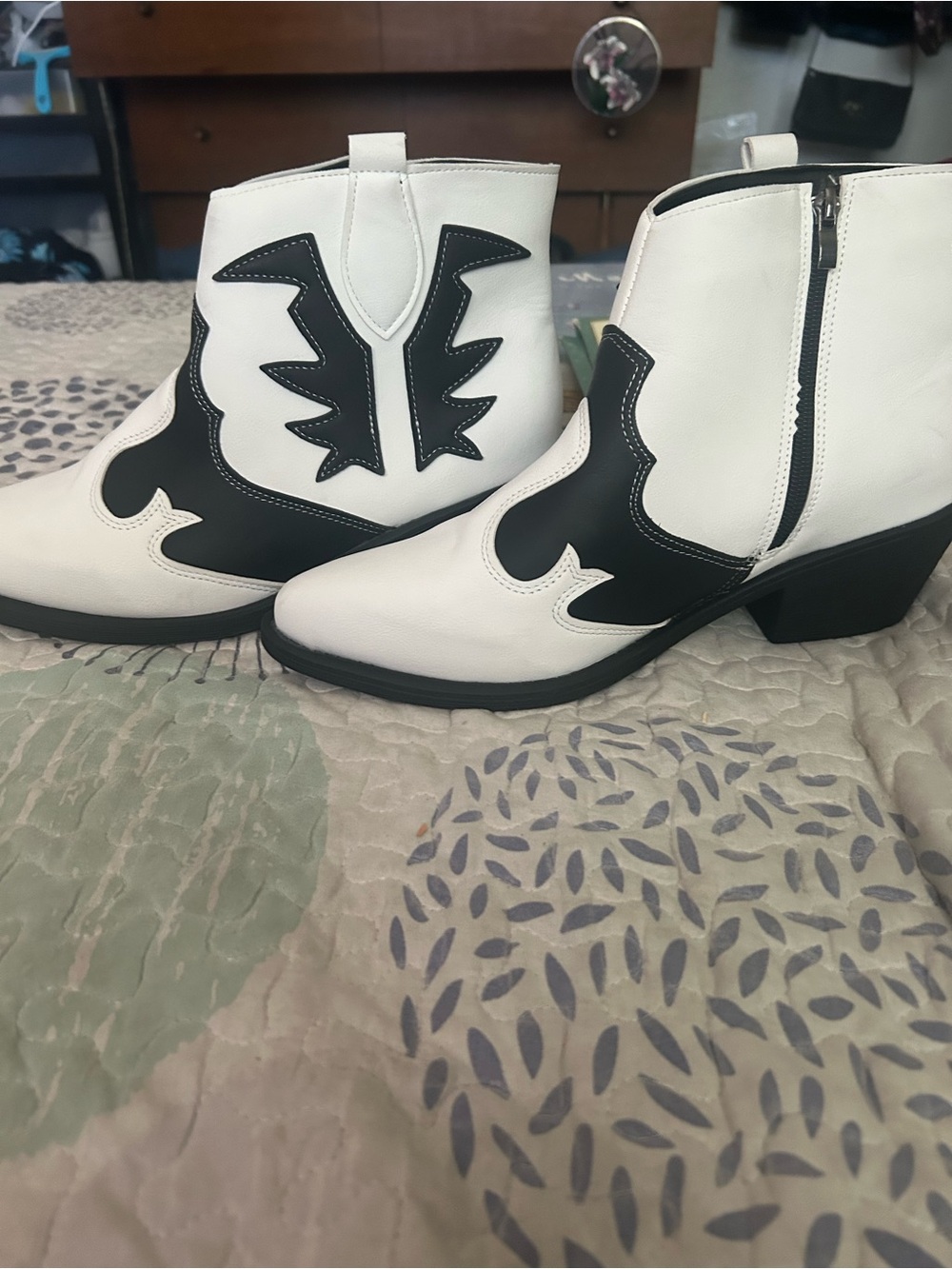 Women’s Two-Tone White and Black Western Ankle Boots
